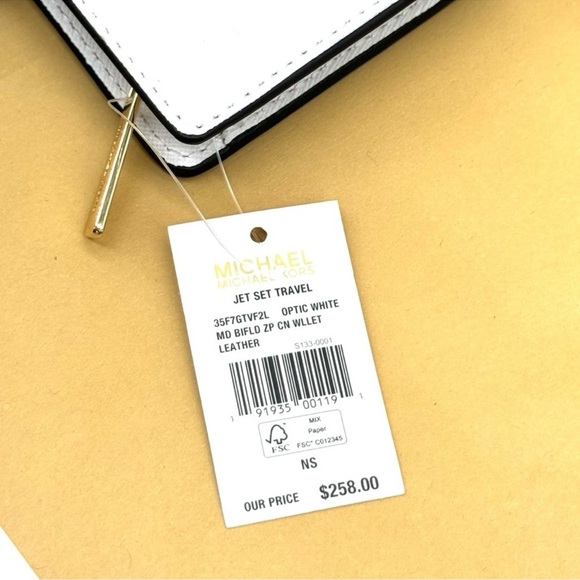 Michael Kors Medium Bifold Zip Chain Wallet Optic White - Picture 9 of 9